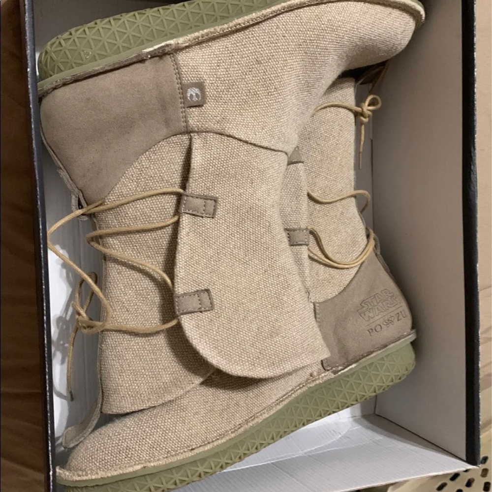 Po Zu Rey Star Wars shoes